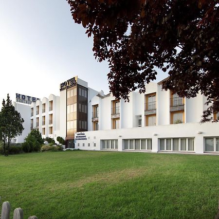 Hotel Villa Blanca Алболоте Екстериор снимка