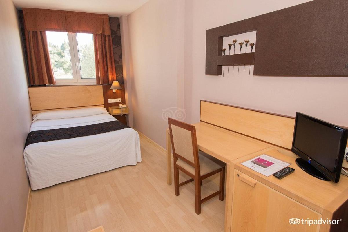 Hotel Villa Blanca Алболоте Екстериор снимка