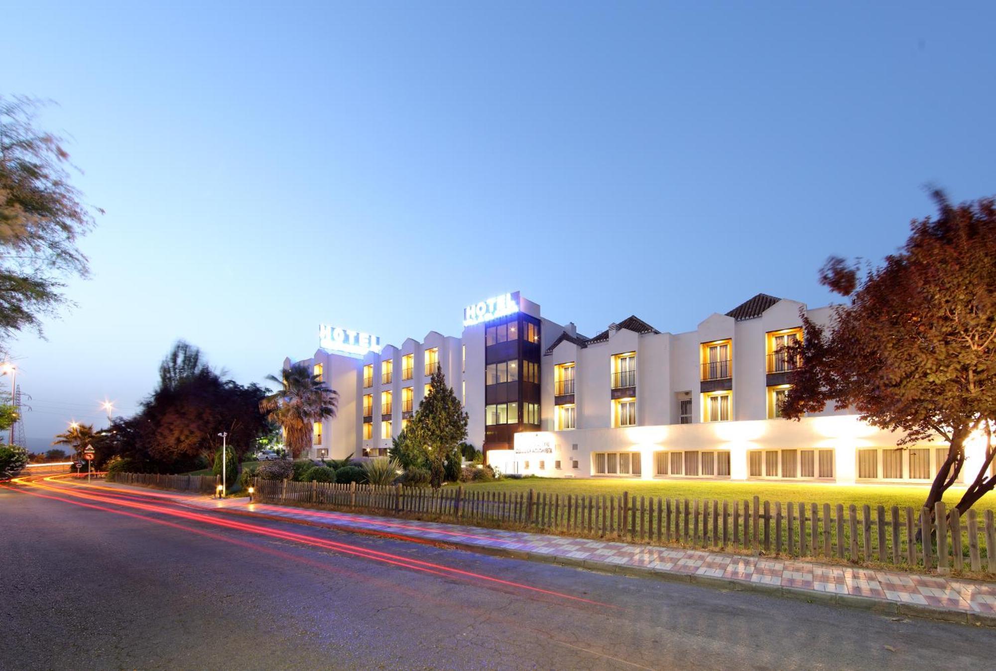 Hotel Villa Blanca Алболоте Екстериор снимка